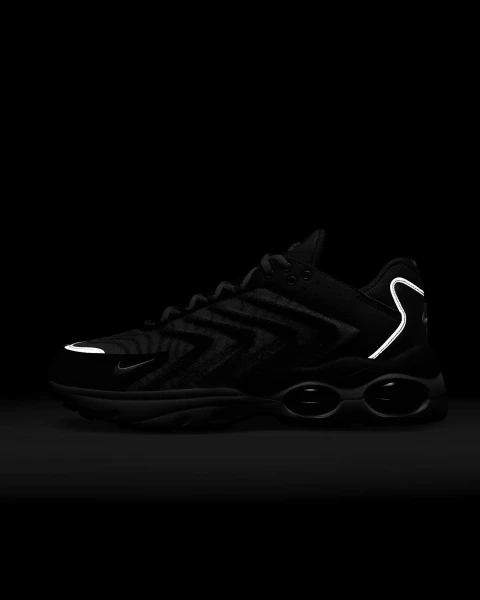 Кроссовки Nike AIR MAX TW черно-белые DQ3984-001