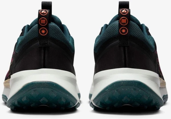 Кросівки для трейлраннінгу жіночі Nike JUNIPER TRAIL 2 NN чорні DM0821-003