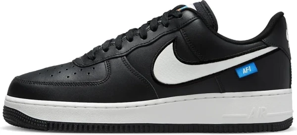 Кроссовки Nike AIR FORCE 1 07 черные FN7804-001