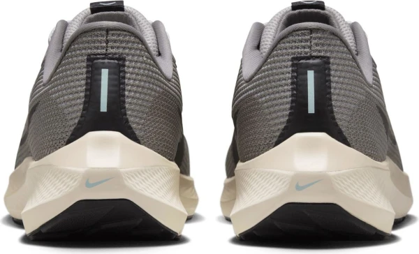 Кросівки бігові Nike AIR ZOOM PEGASUS 40 PRM сірі FN7498-012