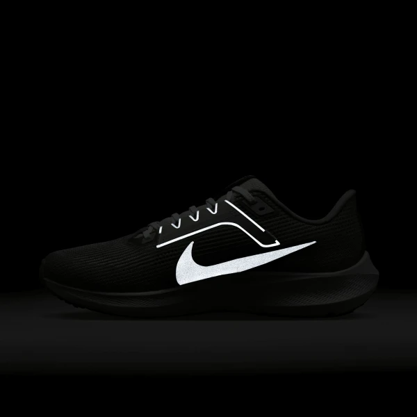 Кросівки бігові Nike AIR ZOOM PEGASUS 40 PRM сірі FN7498-012