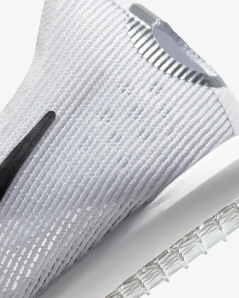Кросівки бігові Nike ZOOM MAMBA 6 білі DR2733-100