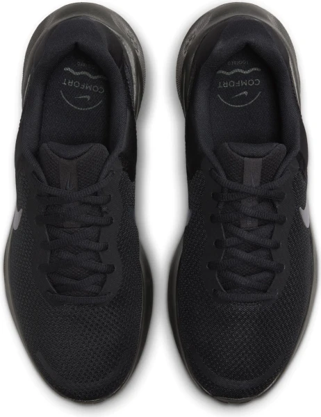 Кроссовки беговые Nike REVOLUTION 7 черные FB2207-005