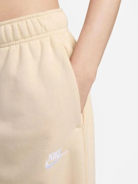 Спортивные штаны женские Nike CLUB PANT бежевые DQ5800-126