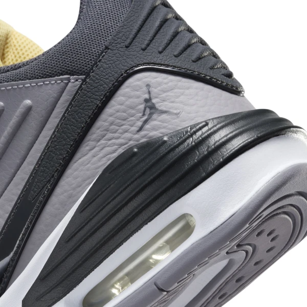 Кроссовки Nike JORDAN MAX AURA 5 серые DZ4353-007