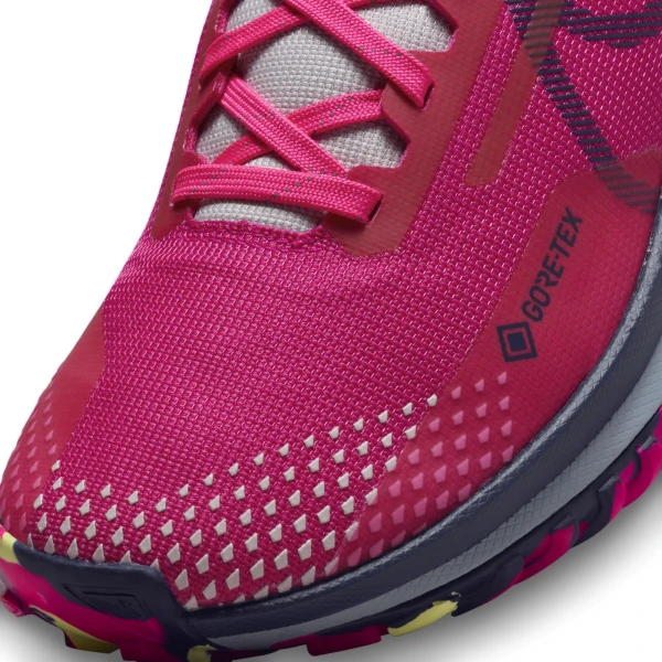 Кросівки для трейлраннінгу жіночі Nike W REACT PEGASUS TRAIL 4 GTX рожеві DJ7929-600