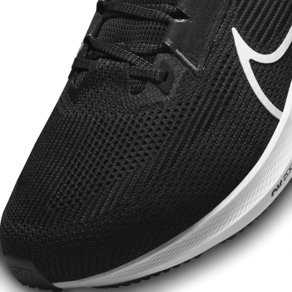 Кросівки бігові Nike AIR ZOOM PEGASUS 40 WIDE чорні DV7480-001