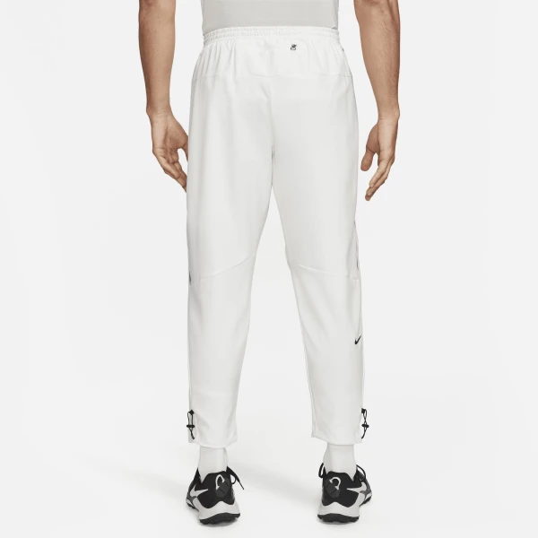 Спортивные штаны Nike TRACK CLUB PANT белые FB5503-121