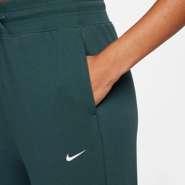 Спортивные штаны женские Nike ONE DF JOGGER PANT зеленые FB5434-328