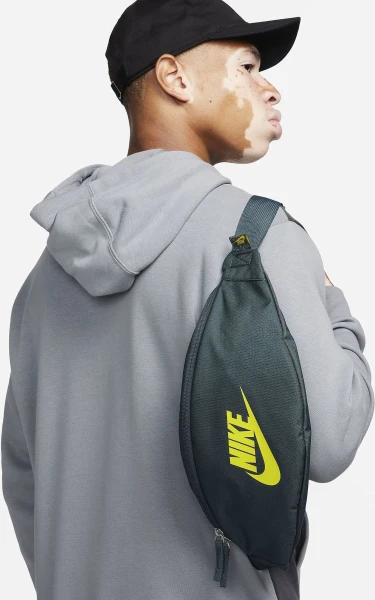Сумка на пояс Nike HERITAGE WAISTPACK - FA21 темно-зеленая DB0490-329