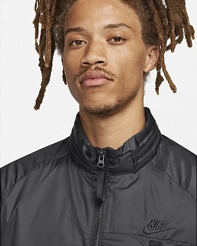 Куртка Nike M NK TCH WVN N24 LND PKBL JKT черная FB7903-010