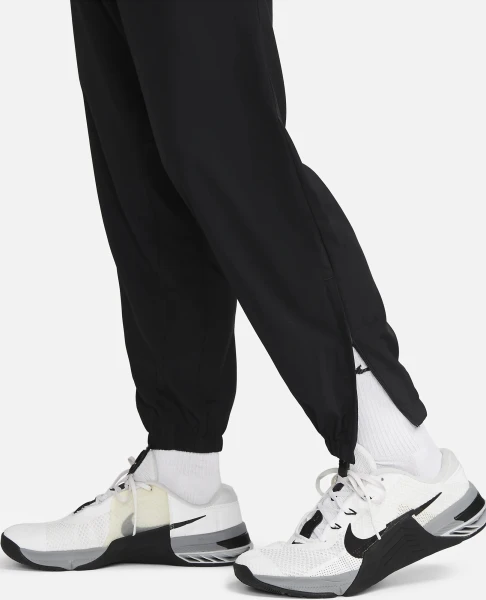 Спортивні штани Nike NK DF FORM PANT TPR чорні FB7497-010