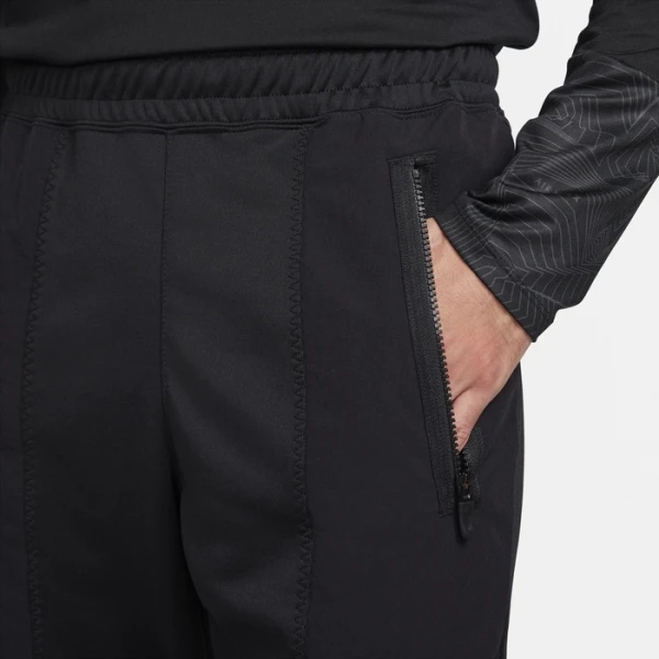 Спортивные штаны Nike M NSW AIR MAX PK JOGGER черные FV5445-010