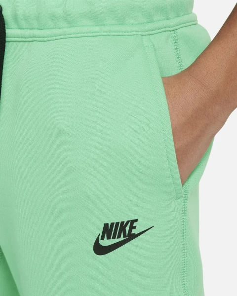 Спортивные штаны подростковые Nike B NSW TECH FLC PANT зеленые FD3287-363