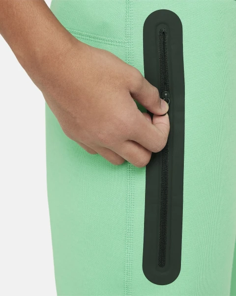 Спортивные штаны подростковые Nike B NSW TECH FLC PANT зеленые FD3287-363