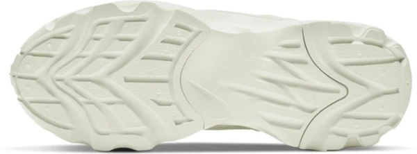 Кроссовки женские Nike W NIKE TC 7900 молочные DD9682-100