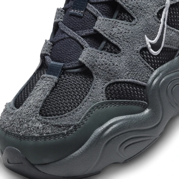 Кроссовки женские Nike W NIKE TECH HERA черные DR9761-003