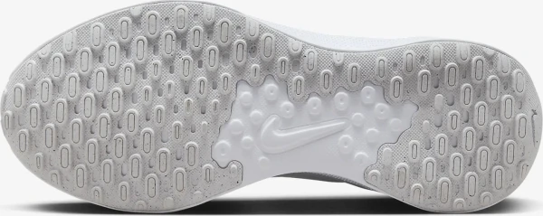 Кроссовки беговые женские Nike W NIKE REVOLUTION 7 белые FB2208-100