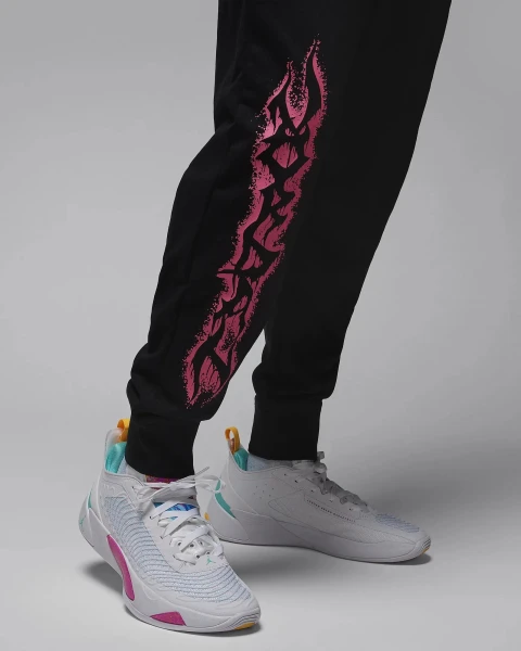 Спортивні штани Nike JORDAN MJ DF SPRT FLC GFX PANT чорні FN5814-010