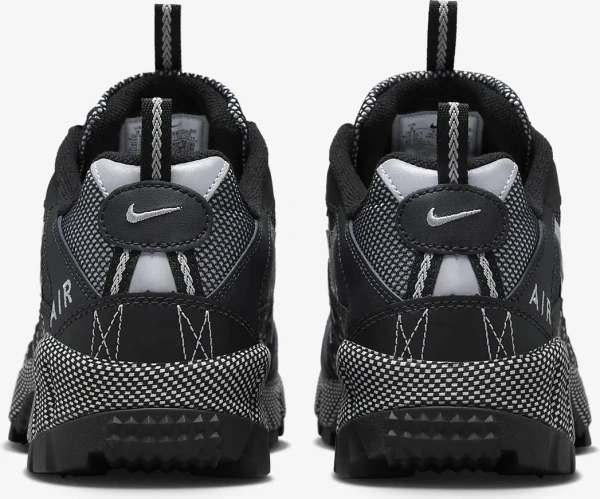 Кроссовки для трейлраннинга Nike AIR HUMARA QS черно-серебряные FJ7098-002