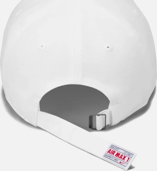 Кепка Nike U NK CLUB CAP U CB ARMX PTCH L белая FN4402-100