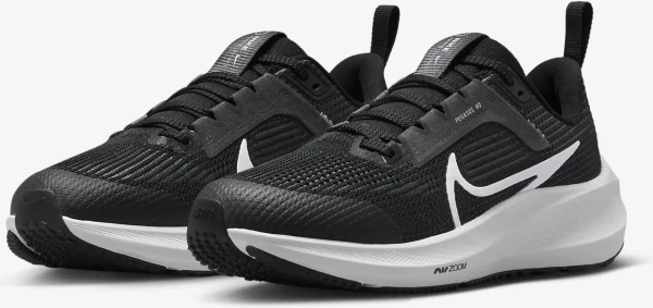 Кроссовки беговые детские Nike AIR ZOOM PEGASUS 40 (GS) черно-белые DX2498-001