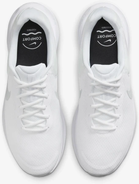 Кросівки бігові Nike REVOLUTION 7 білі FB2207-100