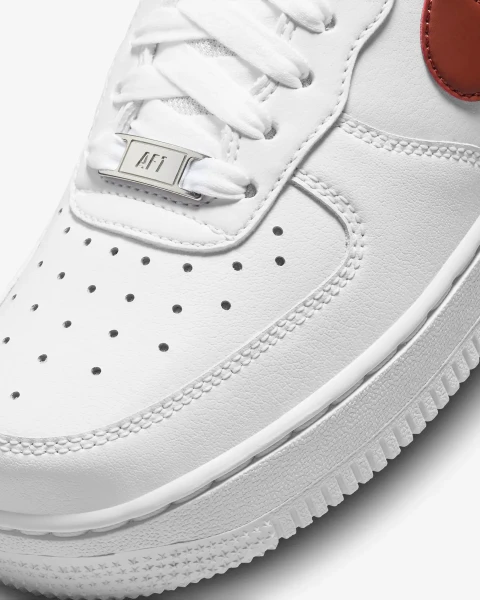 Кроссовки женские Nike WMNS AIR FORCE 1 07 бело-красные DD8959-115