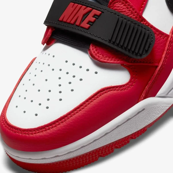 Кроссовки Nike JORDAN AIR LEGACY 312 LOW красно-белые CD7069-116