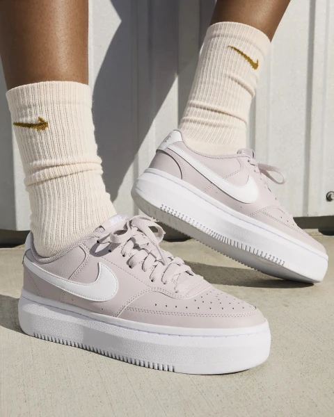 Кросівки жіночі Nike COURT VISION ALTA світло-рожеві DM0113-005