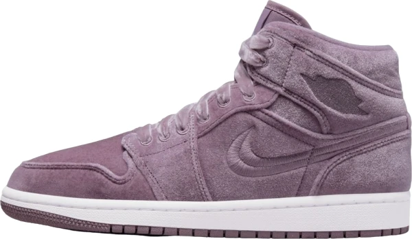 Кроссовки женские Nike JORDAN AIR 1 MID SE фиолетовые DQ8397-500