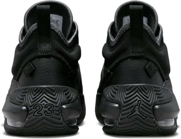Кроссовки баскетбольные Nike JORDAN STAY LOYAL 2 черные DQ8401-002