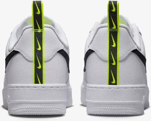 Кроссовки Nike AIR FORCE 1 07 белые DZ4510-100