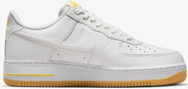 Кроссовки Nike AIR FORCE 1 белые DZ4512-100