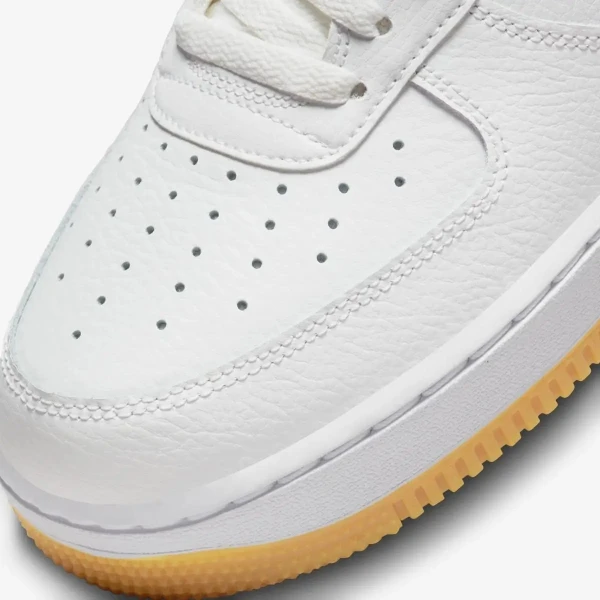 Кроссовки Nike AIR FORCE 1 белые DZ4512-100
