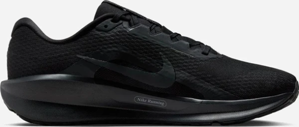 Кросівки бігові Nike DOWNSHIFTER 13 чорні FD6454-003