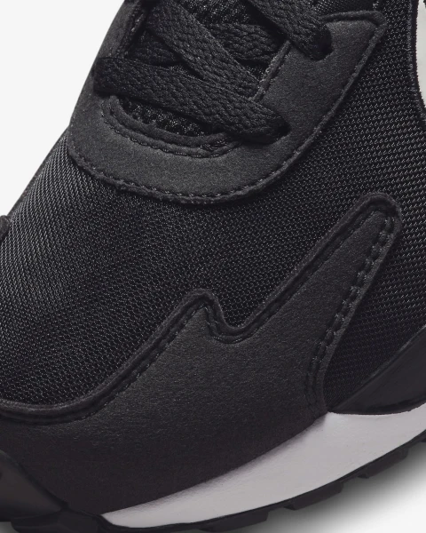 Кросівки Nike AIR MAX SOLO чорні DX3666-002