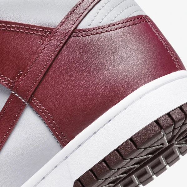 Кроссовки Nike DUNK HIGH RETRO серо-бордовые DD1399-600