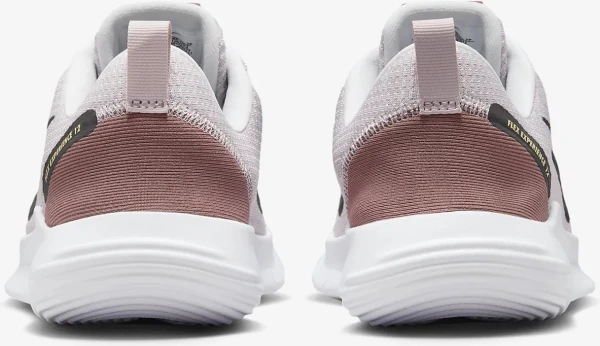 Кроссовки беговые женские Nike W FLEX EXPERIENCE RN 12 бежево-коричневые DV0746-001