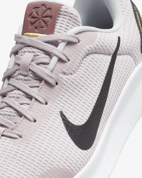 Кроссовки беговые женские Nike W FLEX EXPERIENCE RN 12 бежево-коричневые DV0746-001