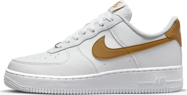 Кроссовки женские Nike AIR FORCE 1 '07 NEXT NATURE бело-золотые DN1430-104