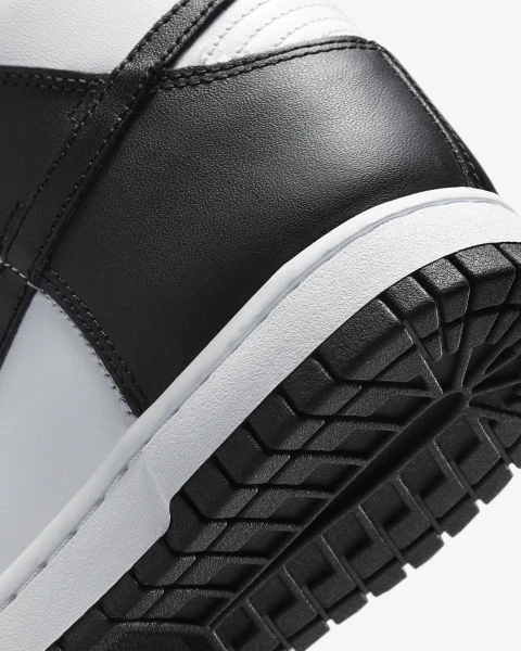 Кросівки жіночі Nike W DUNK HIGH біло-чорні DD1869-103