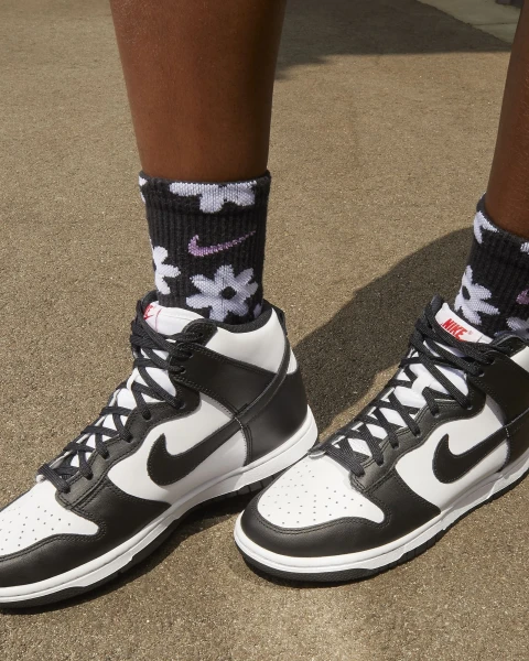 Кросівки жіночі Nike W DUNK HIGH біло-чорні DD1869-103