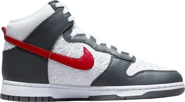 Кроссовки Nike DUNK HIGH RETRO бело-серо-красные FD0668-001