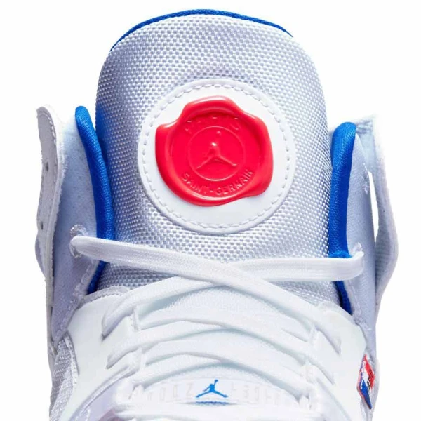 Кросівки баскетбольні Nike JORDAN JUMPMAN TWO TREY PSG біло-бежеві DX6551-104