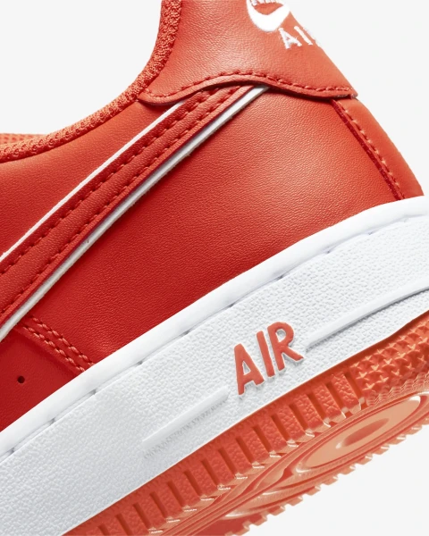 Кросівки підліткові Nike AIR FORCE 1 (GS) червоні DX5805-600