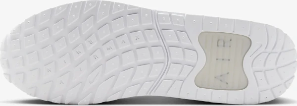 Кроссовки Nike AIR MAX SOLO белые DX3666-104