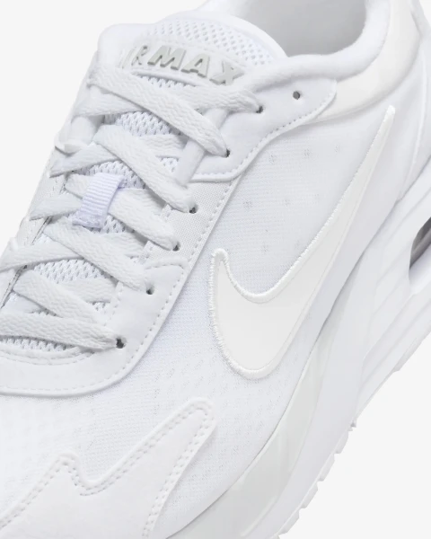 Кроссовки Nike AIR MAX SOLO белые DX3666-104