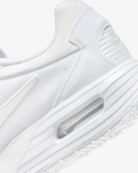 Кроссовки Nike AIR MAX SOLO белые DX3666-104