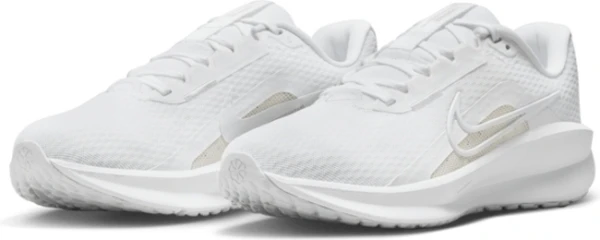 Кросівки бігові жіночі Nike DOWNSHIFTER 13 білі FD6476-101